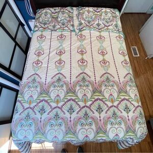 Boho Boutique “Beach Babe” Reversible Comforter Set.